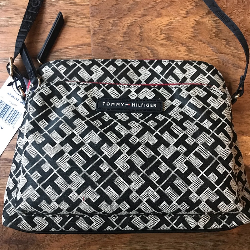 New Tommy Hilfiger Crossbody Purse - Picture 2 of 5
